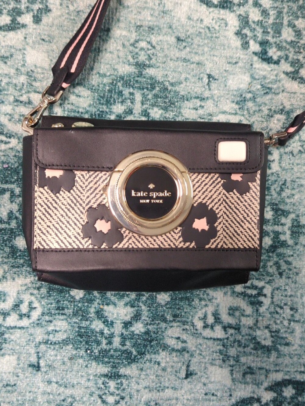 Kate Spade Oh Snap Camera Crossbody Bag Herringbone Floral Black Multi